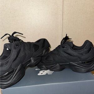 New Balance 9060 Triple Black Cat Sneakers